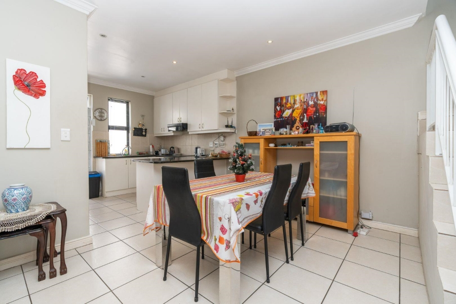 To Let 2 Bedroom Property for Rent in Royal Ascot Western Cape